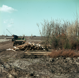 821876 Afbeelding van de aanleg van de 4e Algemene Begraafplaats Daelwijck (Floridadreef 11) te Utrecht.